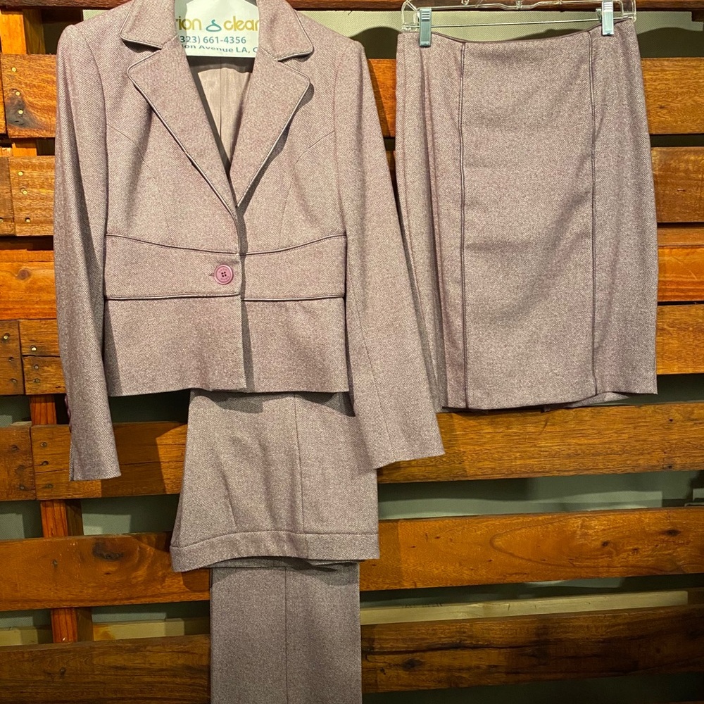 Bebe Wool Tweed 3 Piece Suit Lavender/Cream